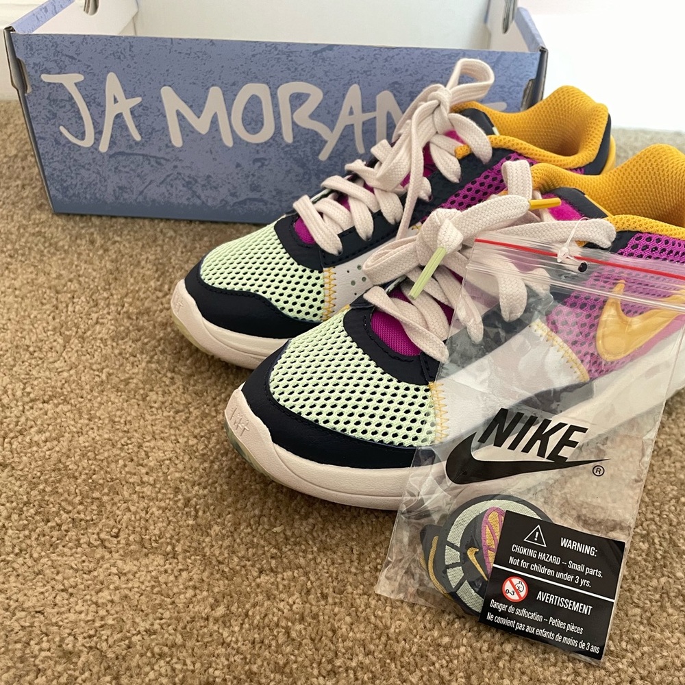 NWT Nike Ja 1 SE Kids 2023 Sneakers Basketball Shoes